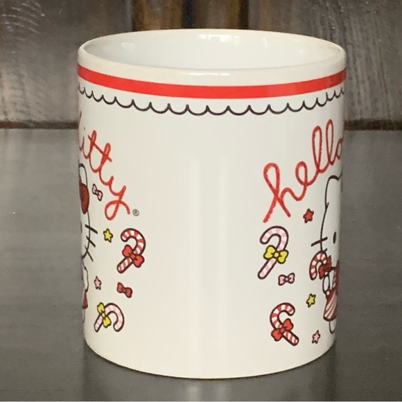 Hello Kitty Candy Cane Christmas Mug - Picture 8 of 9